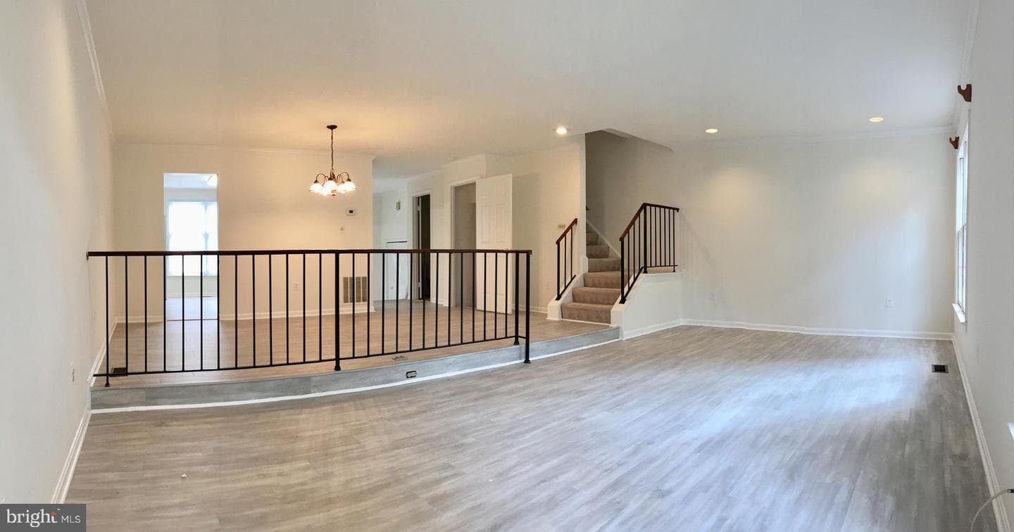 7206 Taveshire Way photo 3