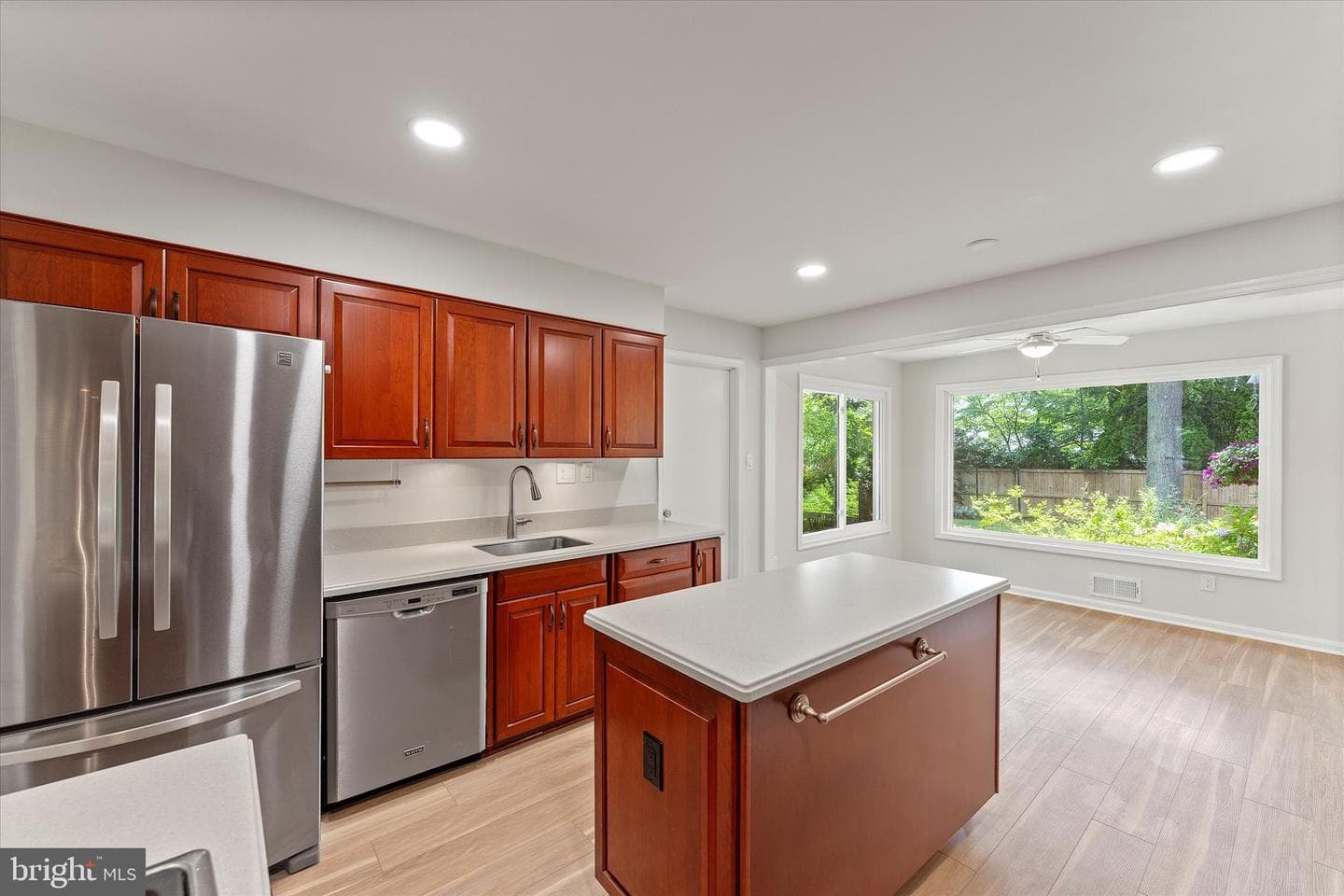 2 Hastings Circle photo 3