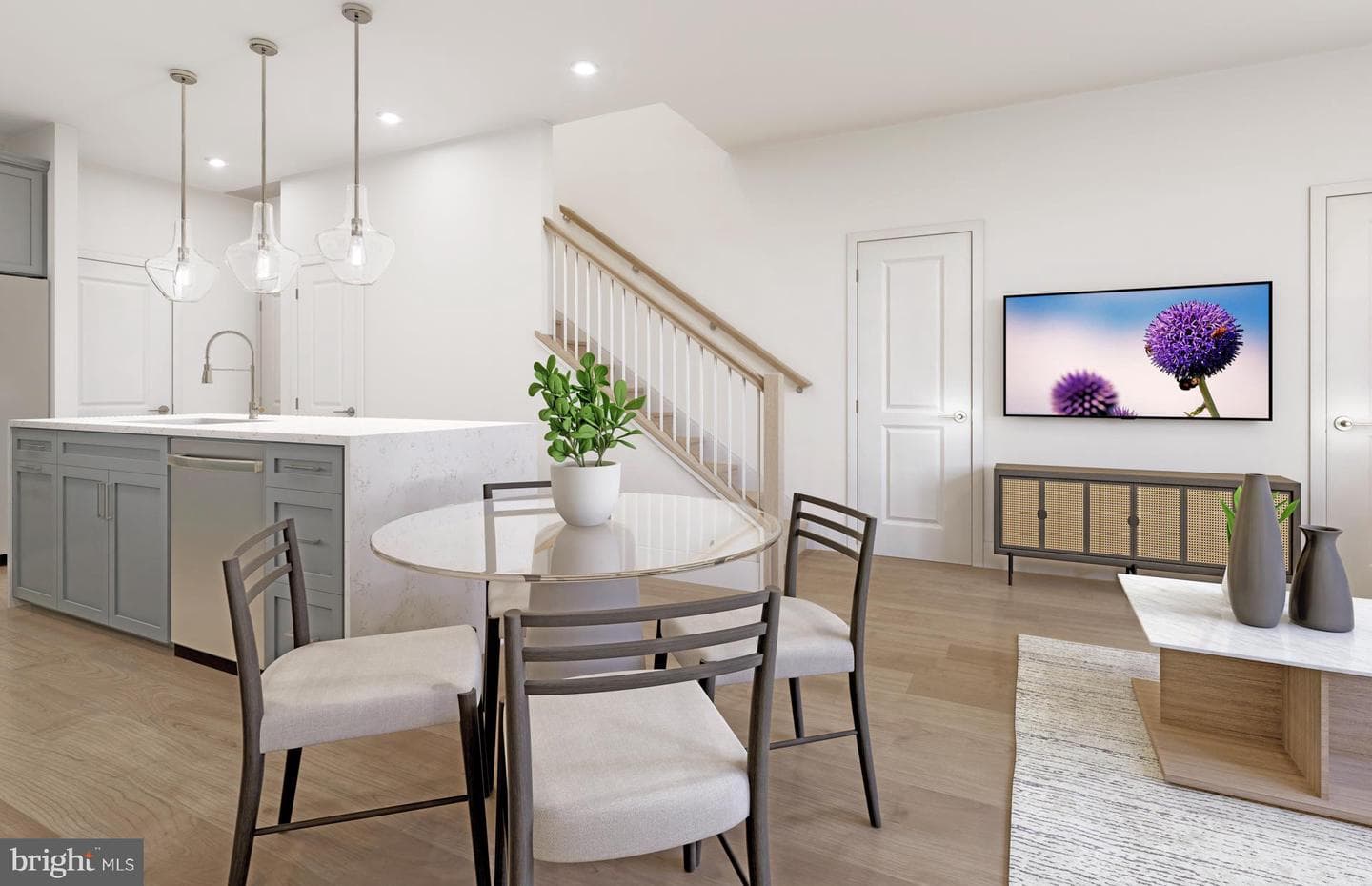 16084 Frederick Road photo 4
