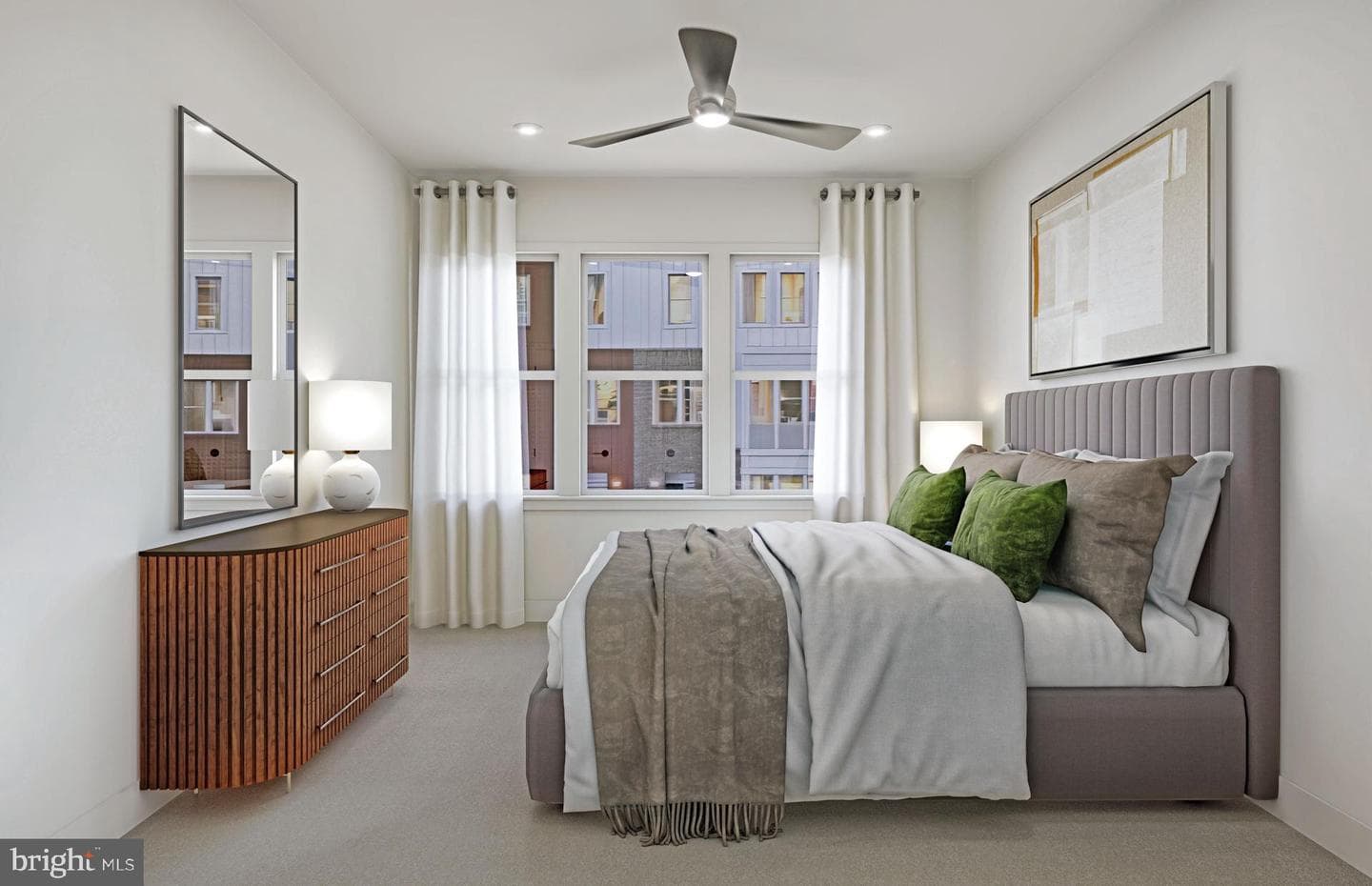 16084 Frederick Road photo 9