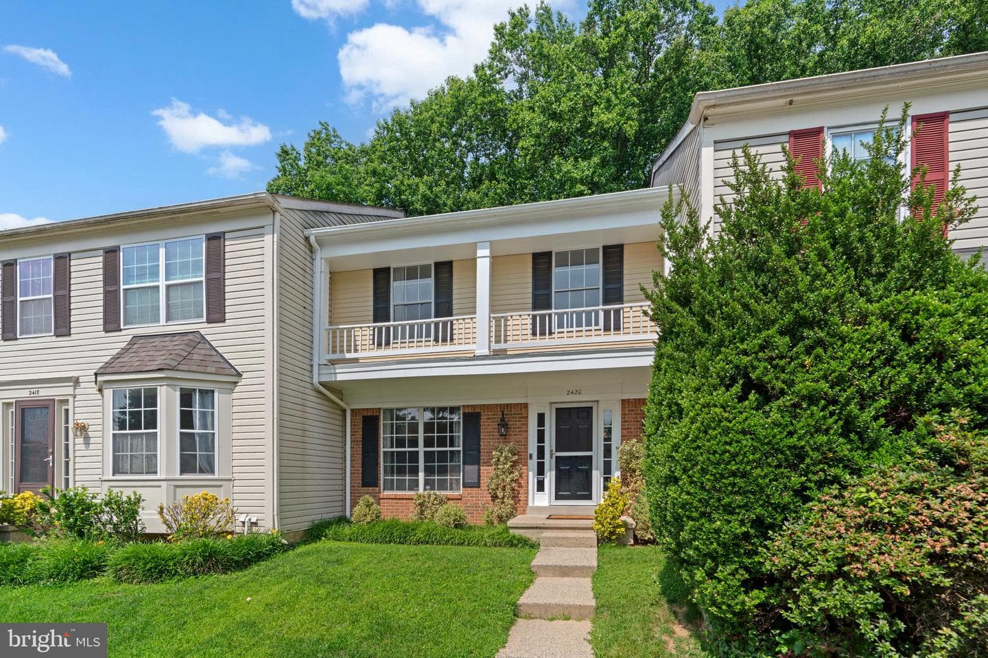 2420 Ladymeade Drive N photo 3