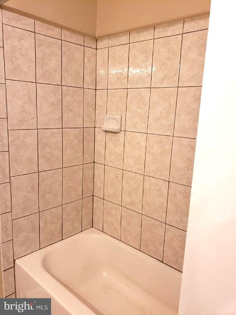 1807 Reedie Drive photo 11