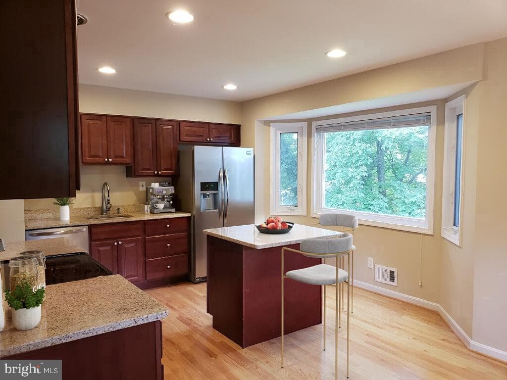 1807 Reedie Drive photo 8