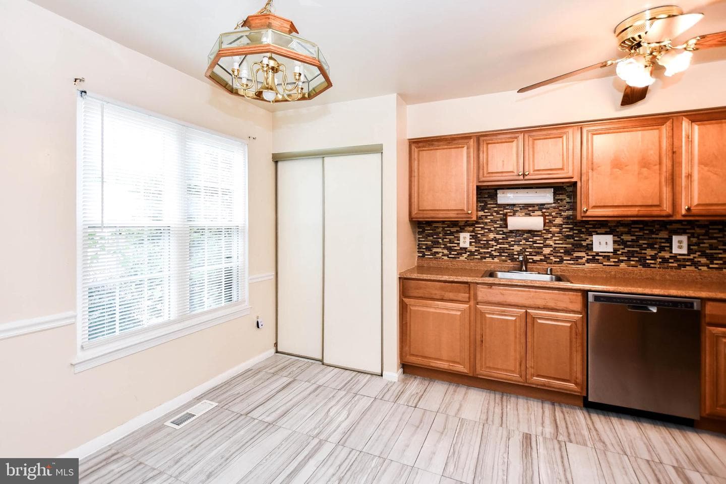 2604 Nisqually Court photo 8