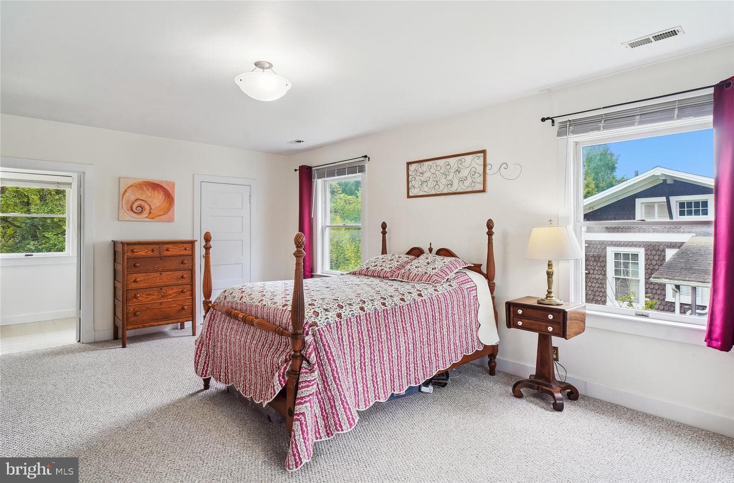 14 Williams Street photo 23
