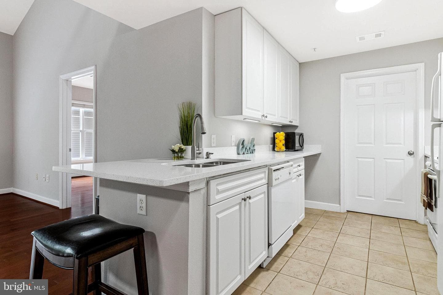 501 Hungerford Drive #450 photo 14
