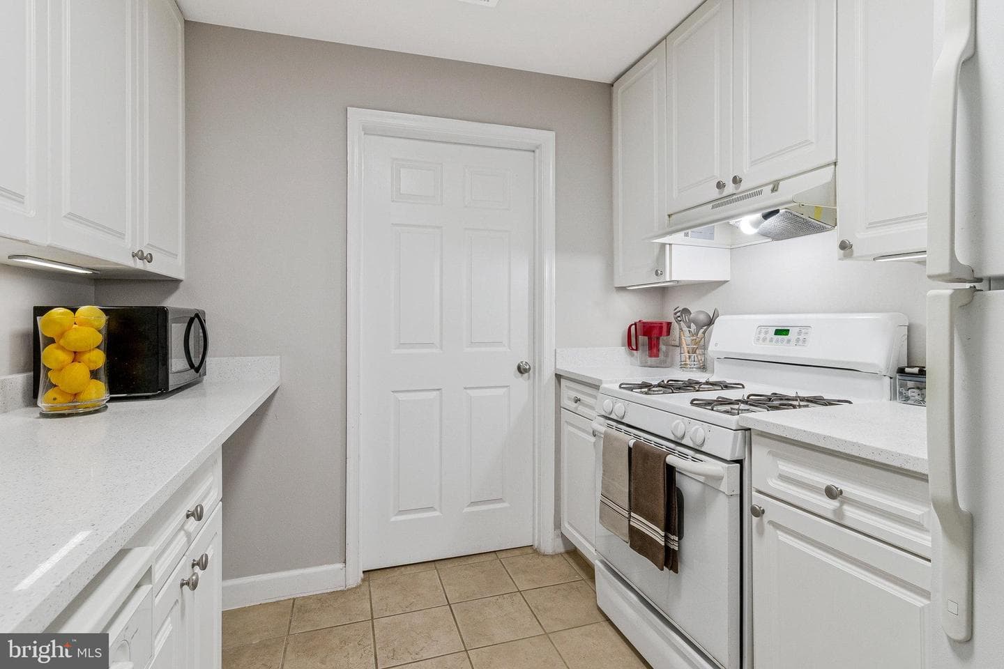 501 Hungerford Drive #450 photo 15