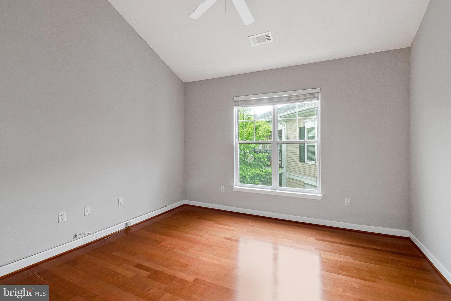 501 Hungerford Drive #450 photo 27