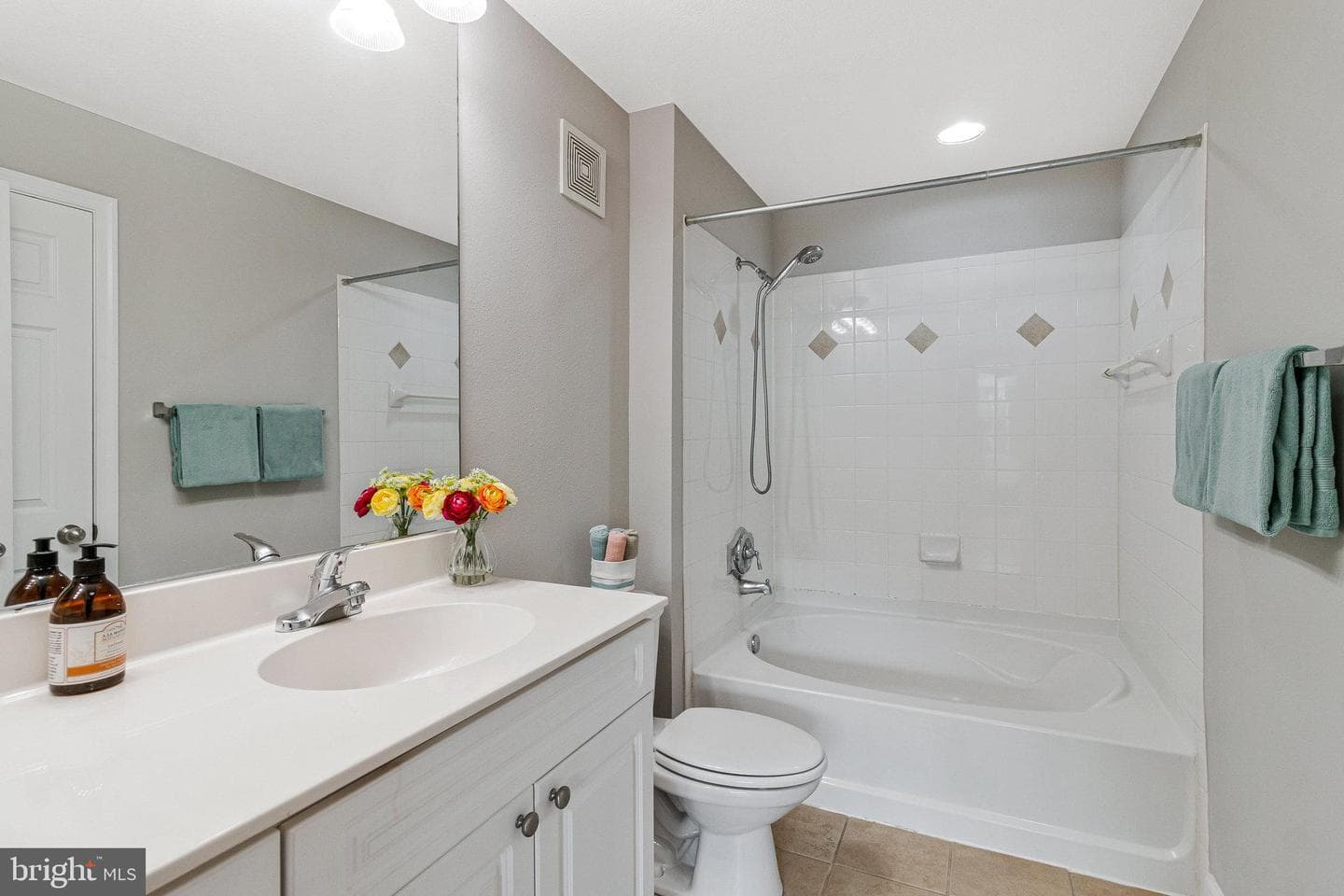501 Hungerford Drive #450 photo 29