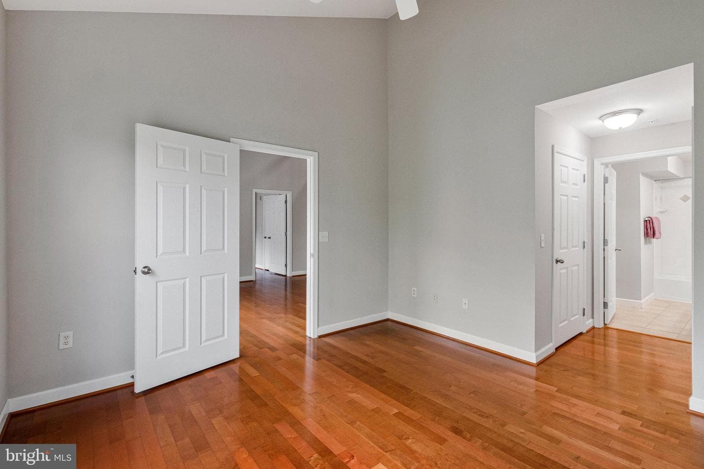 501 Hungerford Drive #450 photo 36