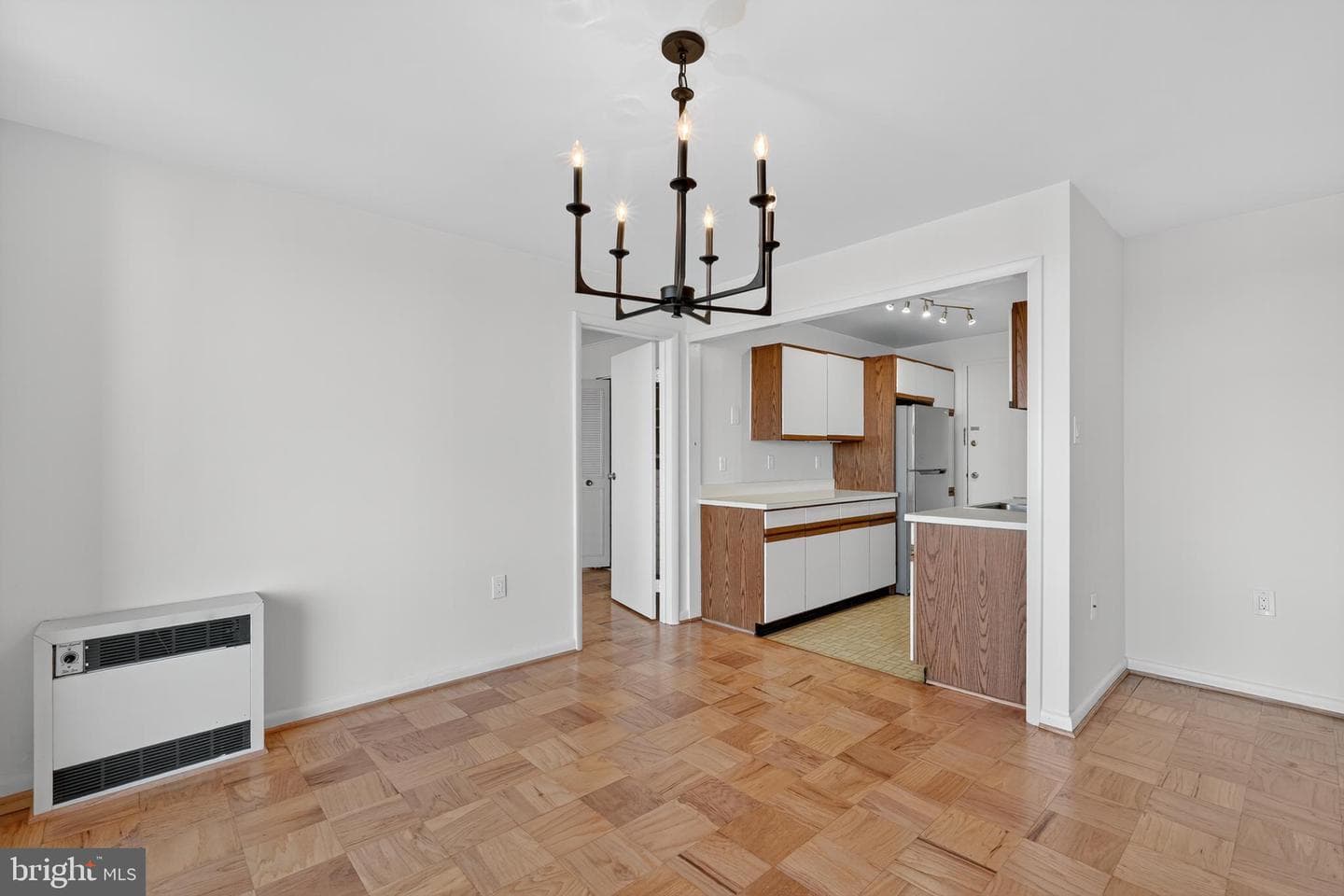 10201 Grosvenor Place #1518 photo 22