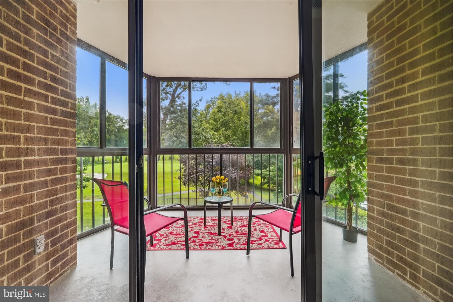 15107 Interlachen Drive #2-220 photo 3