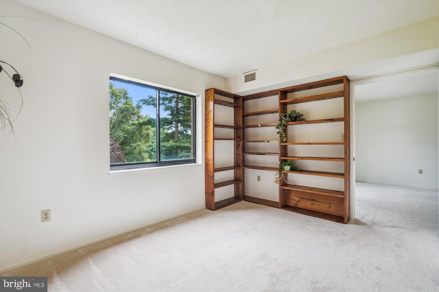 15107 Interlachen Drive #2-220 photo 31