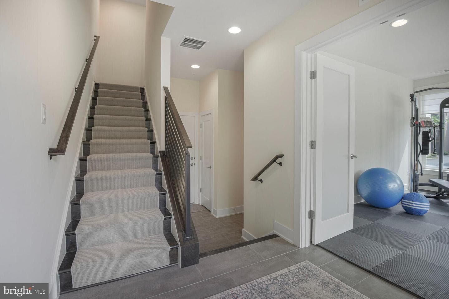 10374 Jacobsen Street photo 4