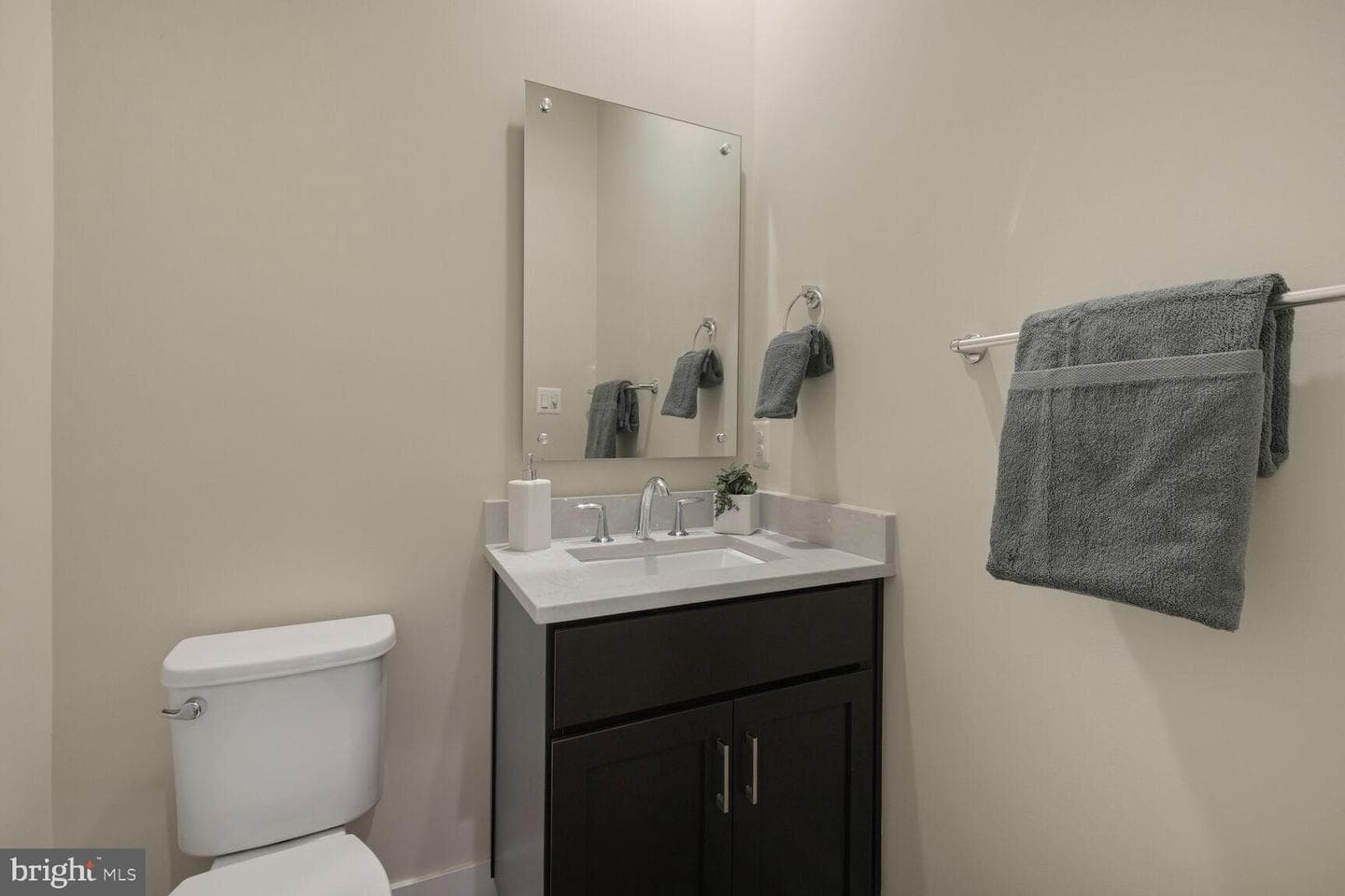 10374 Jacobsen Street photo 7