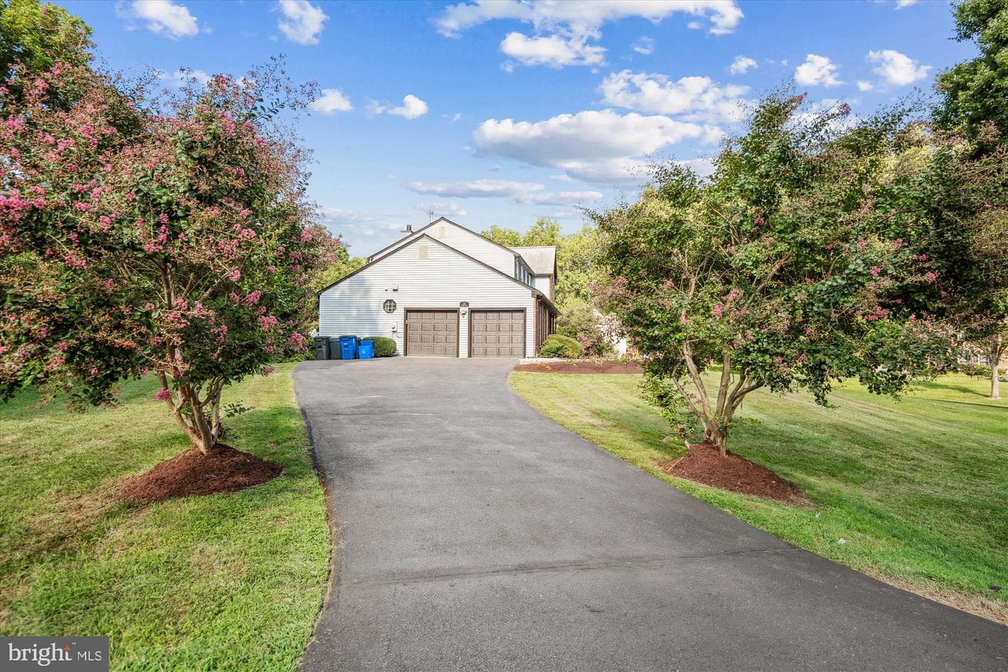 513 Jaystone Place photo 2