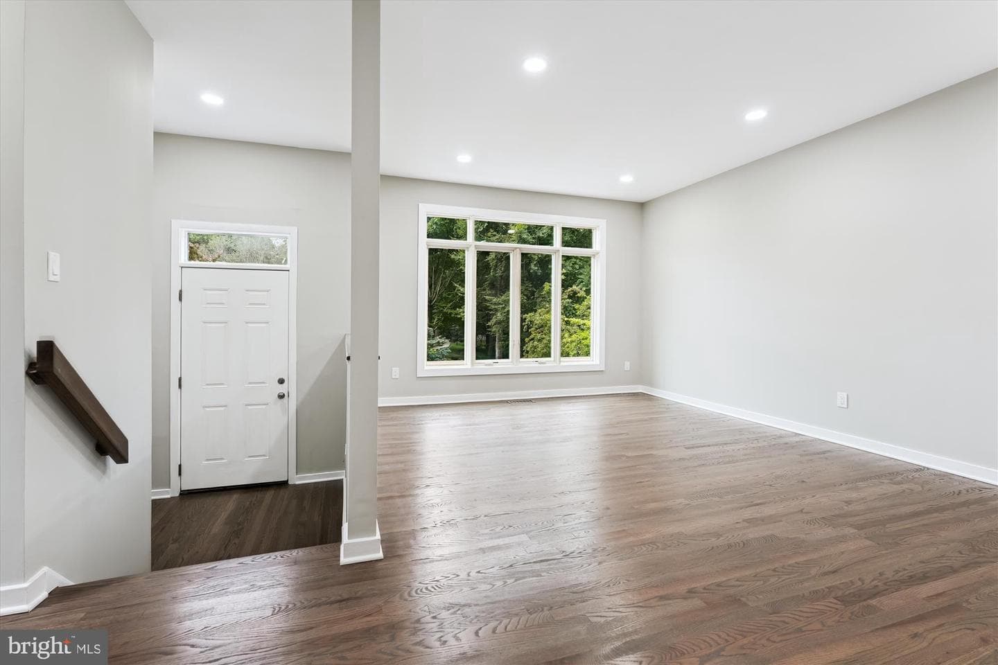 10901 Whiterim Drive photo 2