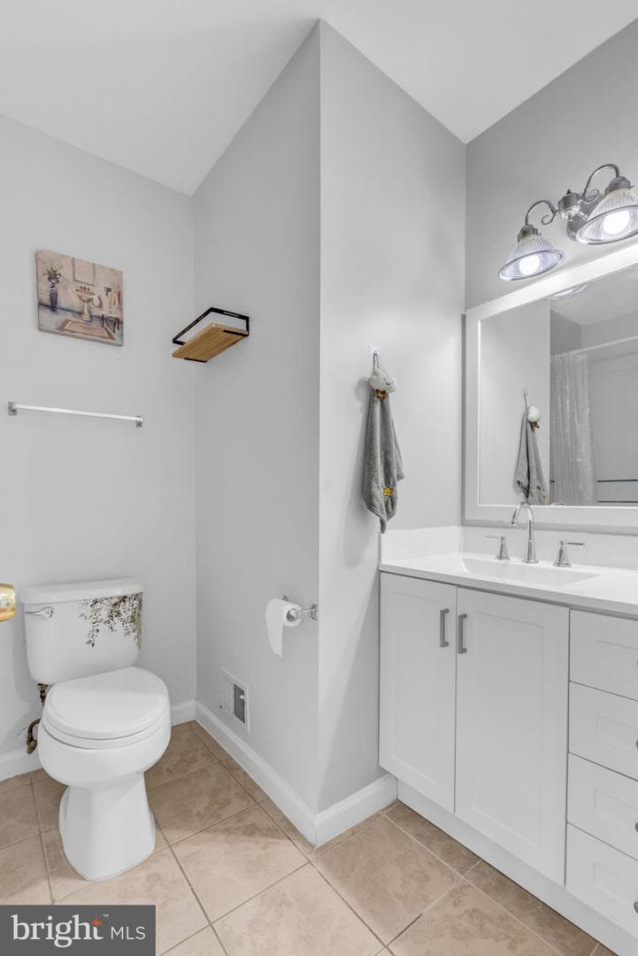 2 Goodport Court photo 26