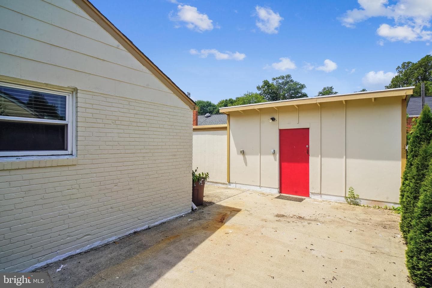 12702 Hathaway Drive photo 17