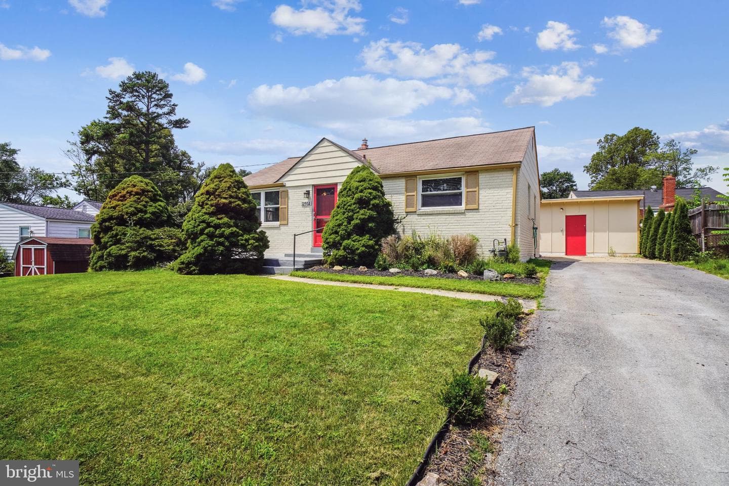 12702 Hathaway Drive photo 18