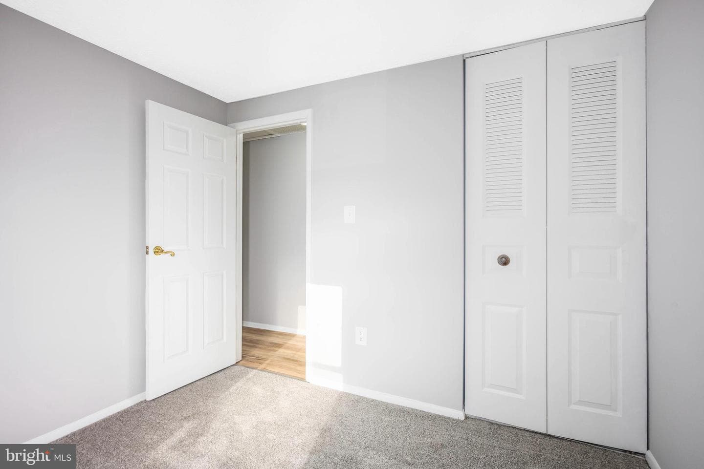 8845 Cross Country Place photo 16