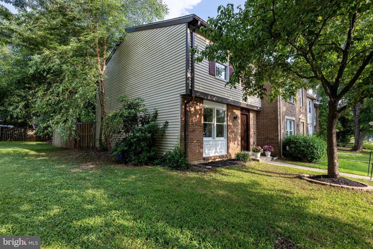 8845 Cross Country Place photo 3