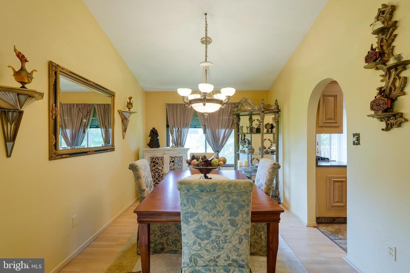 10408 Mercado Way photo 8
