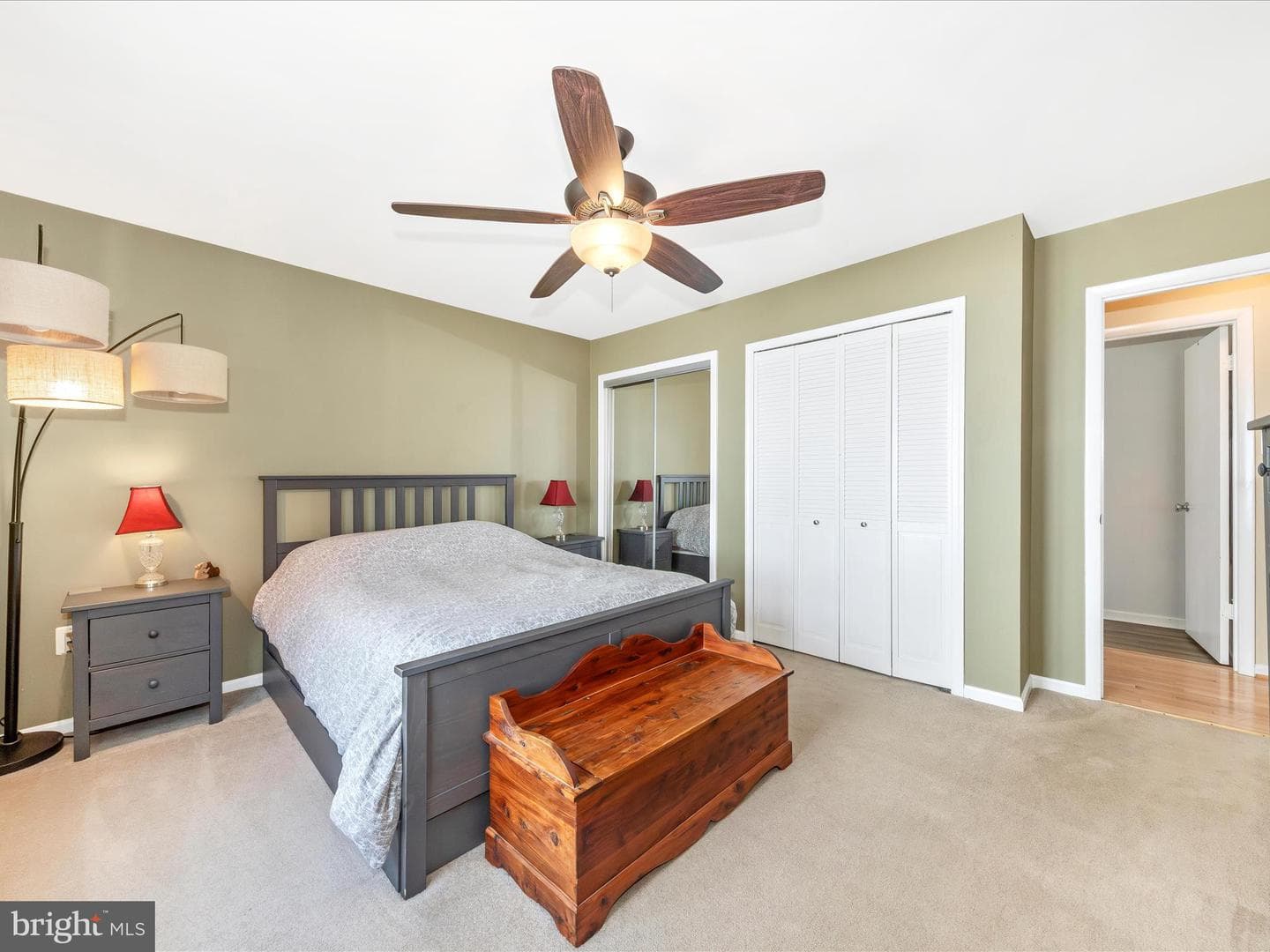 28 Pavilion Drive photo 13