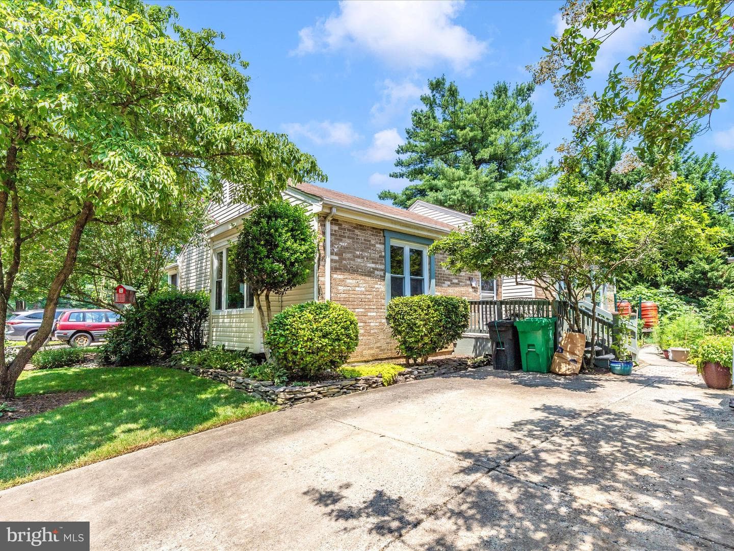 28 Pavilion Drive photo 31