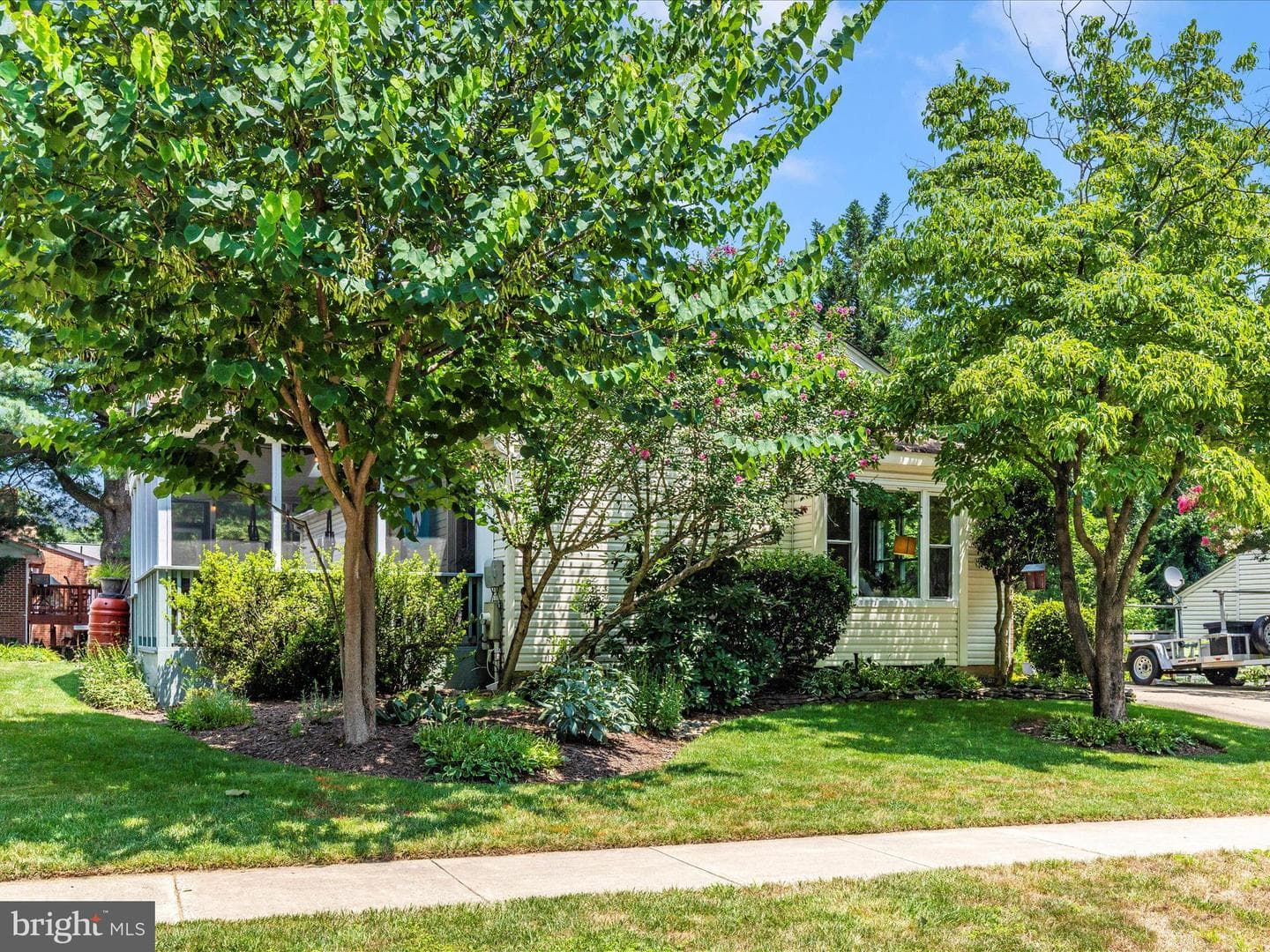 28 Pavilion Drive photo 33