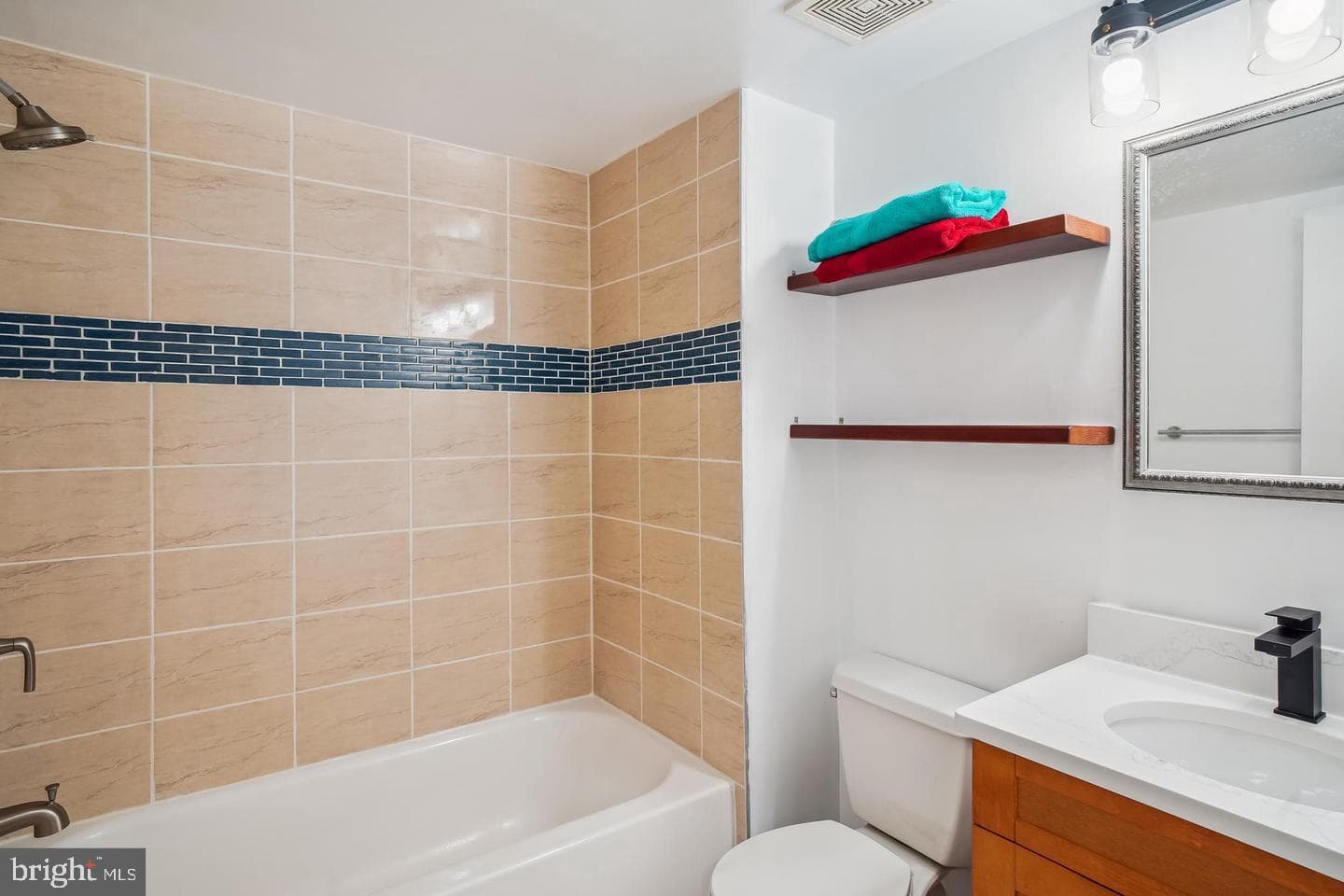 2101 Walsh View Terrace #17-103 photo 19