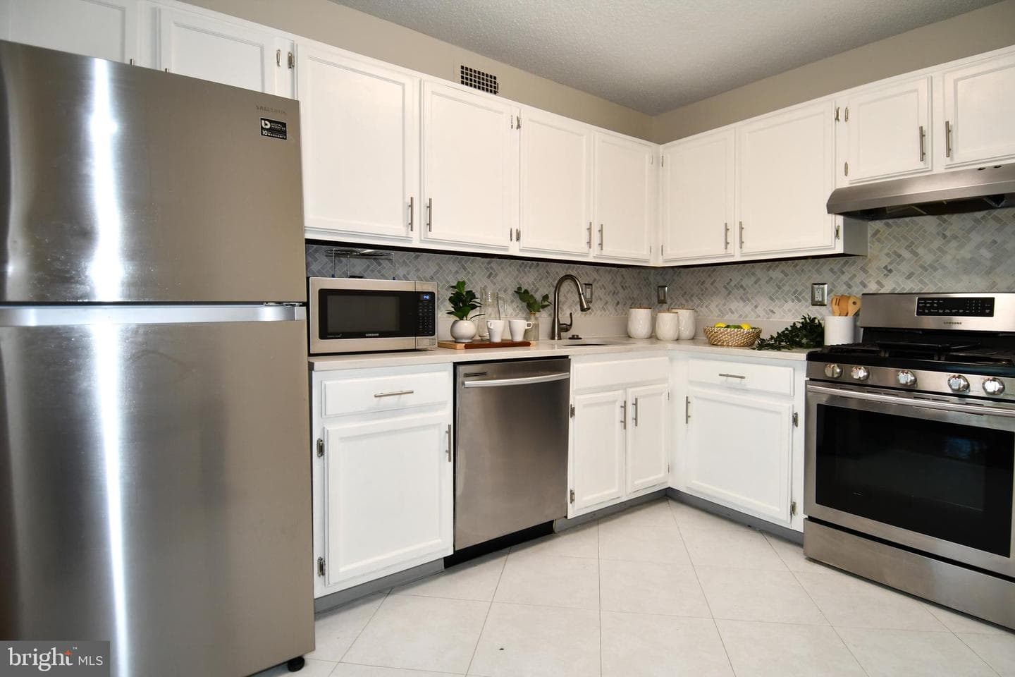 5225 Pooks Hill Road #222n photo 13
