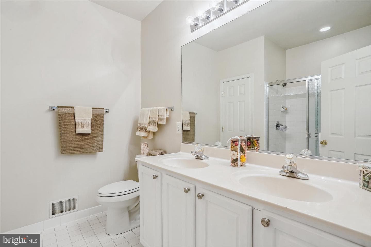 805 Gaither Road photo 17