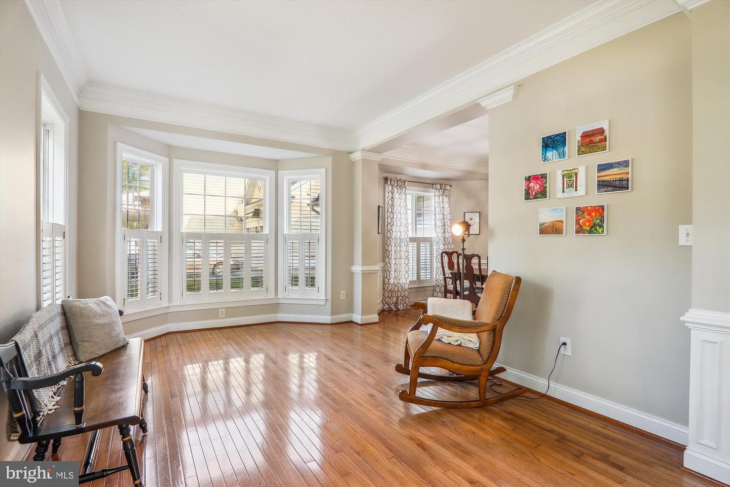 907 Linslade Street photo 10
