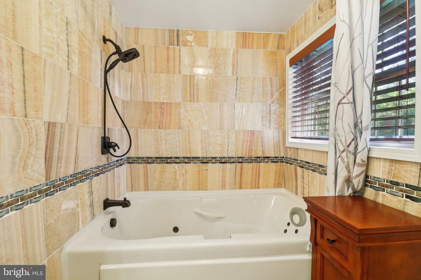 10215 Haywood Drive photo 35