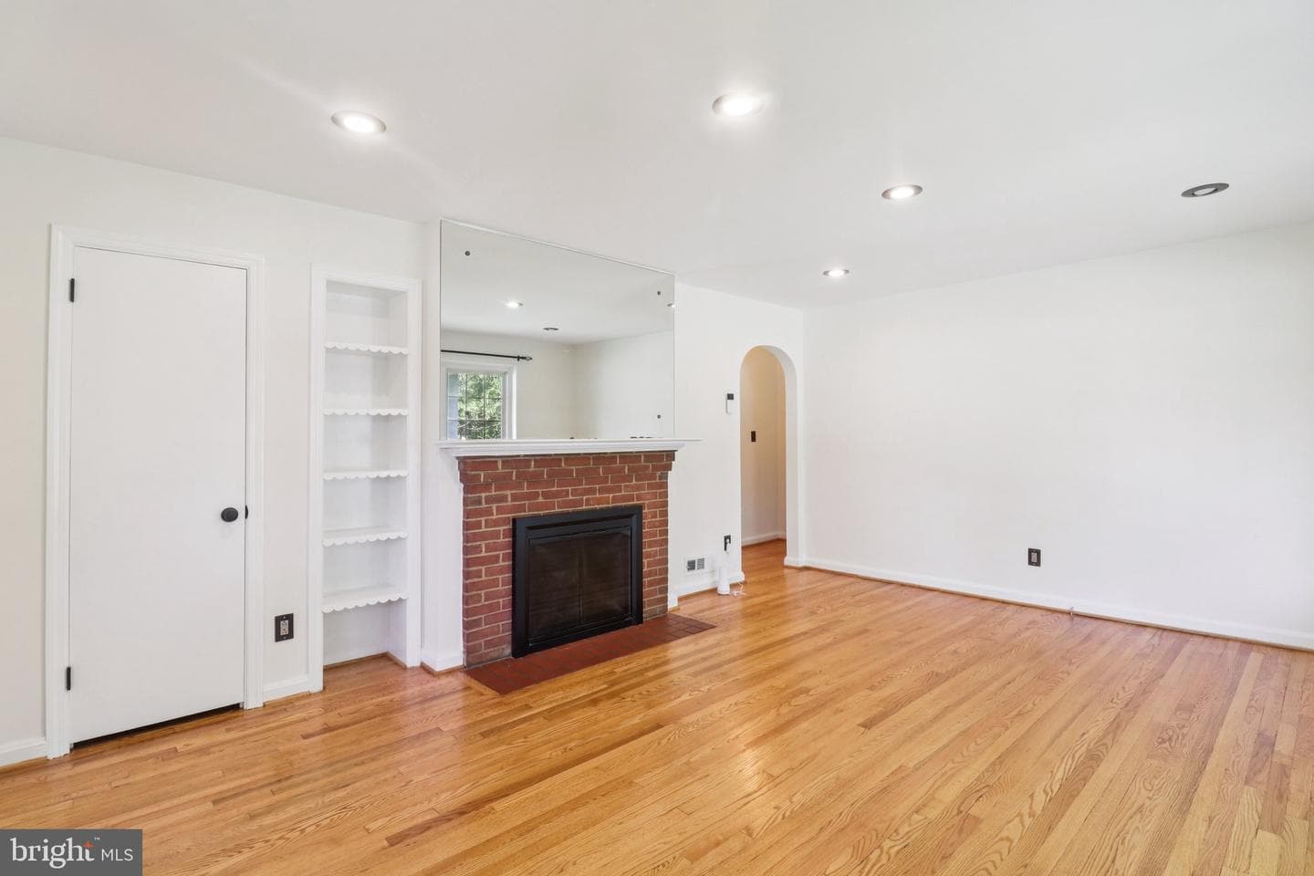 10215 Haywood Drive photo 7