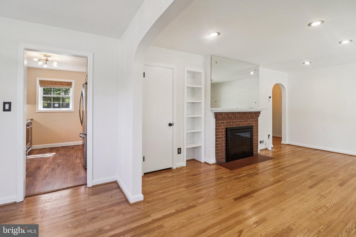 10215 Haywood Drive photo 8