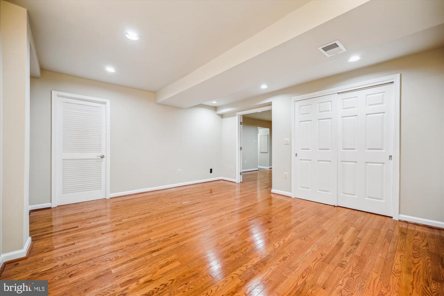 9127 Friars Road photo 23