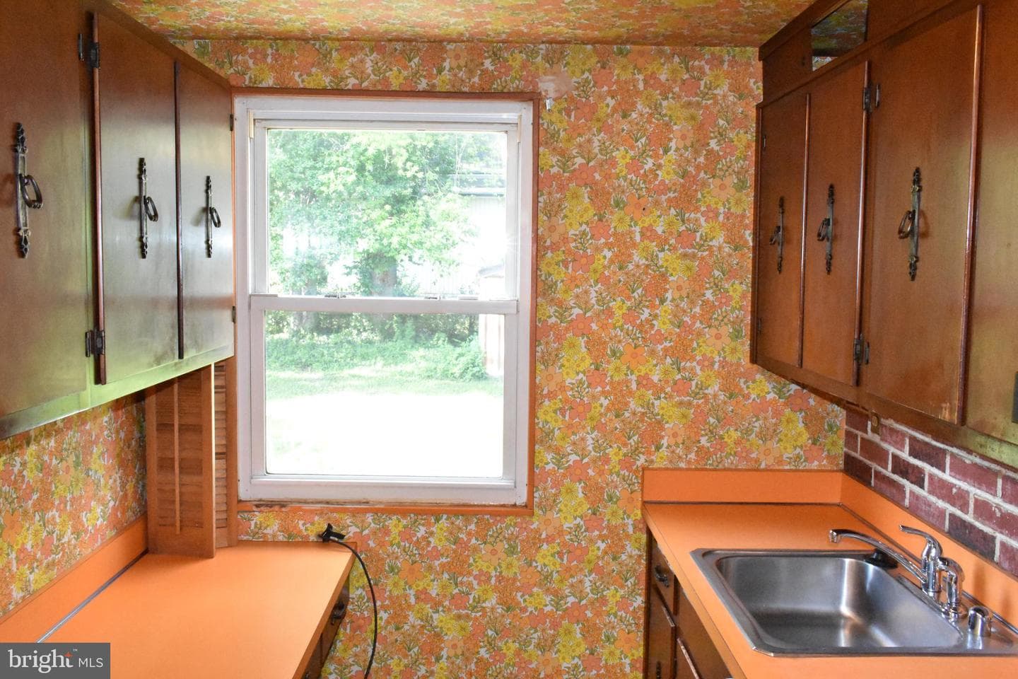 2803 Henderson Avenue photo 9