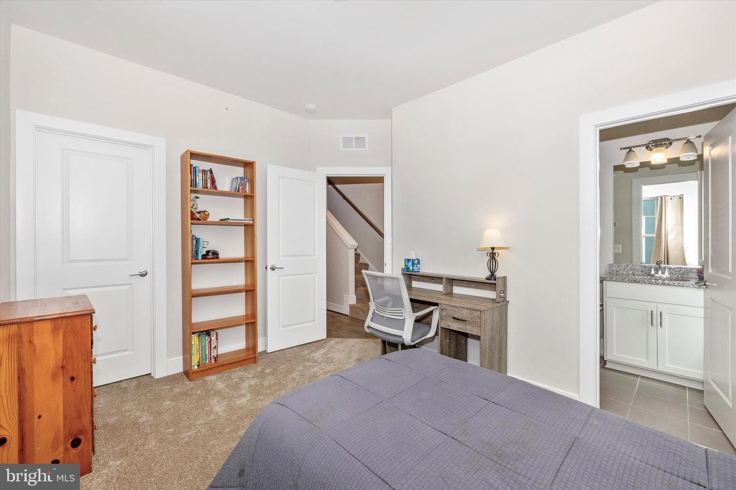 127 Dickenson Drive photo 33