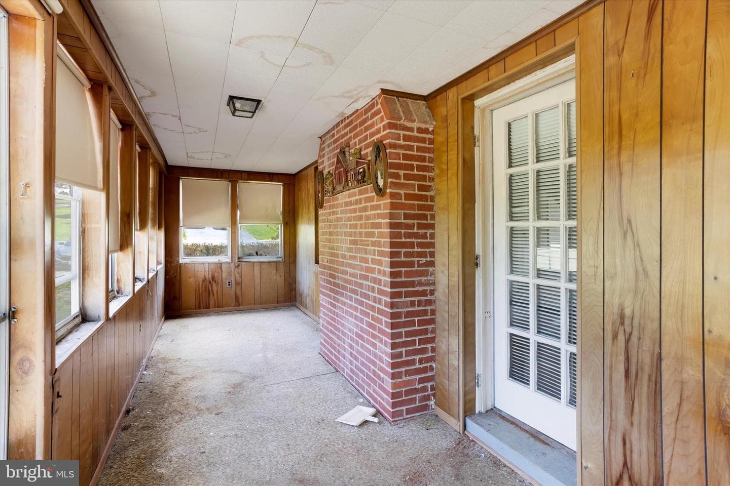 15526 Holly Grove Road photo 4