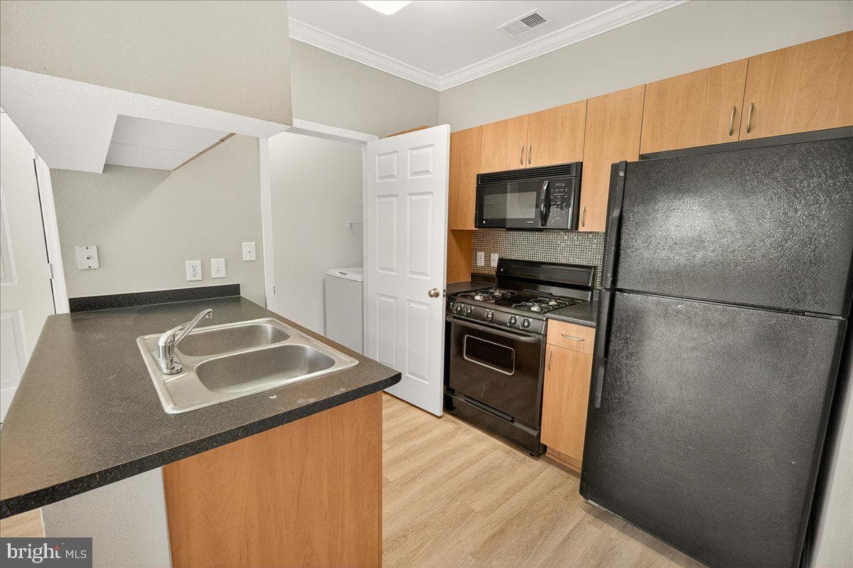 13501 Derry Glen Court #202 photo 8