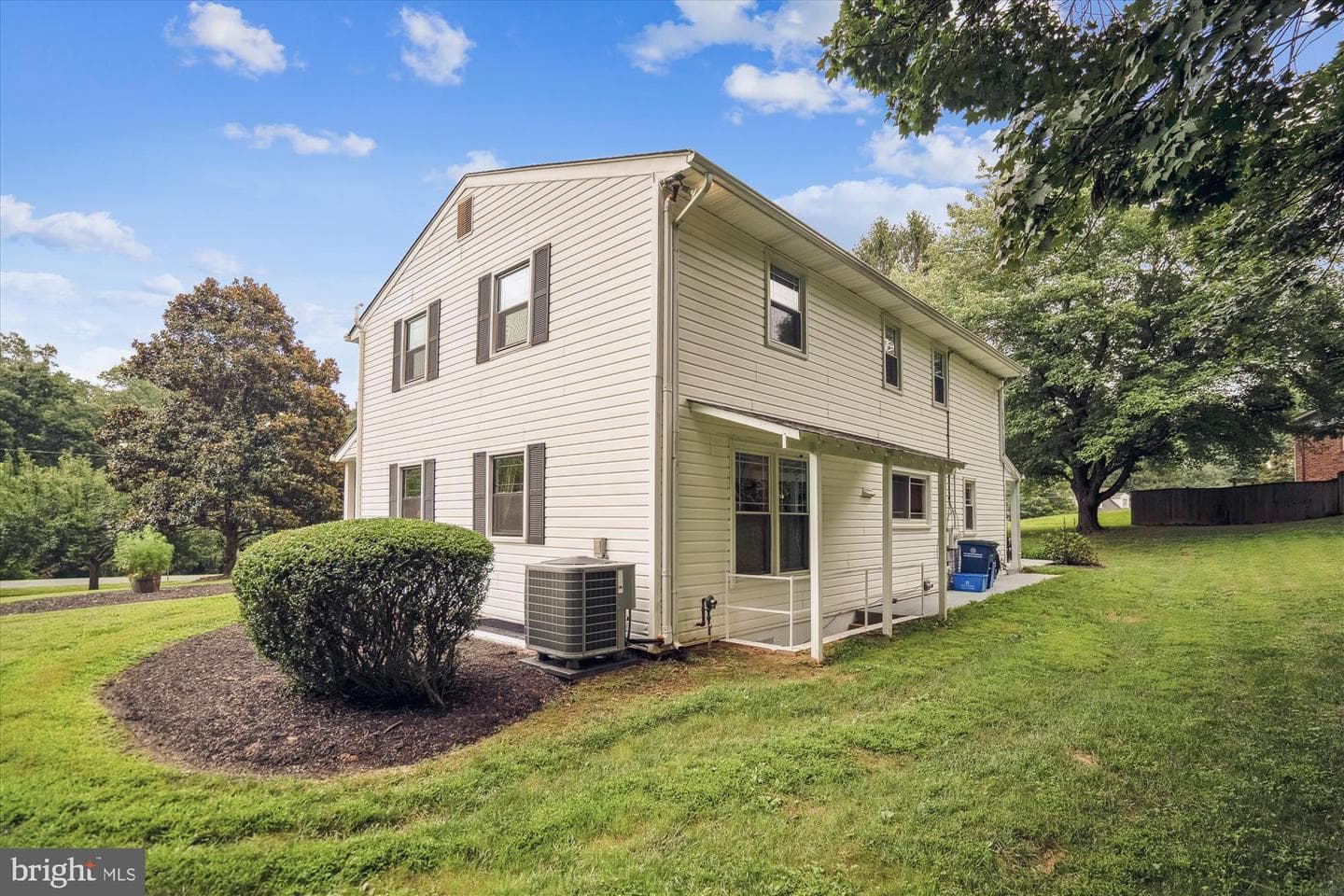 17724 Tree Lawn Drive photo 9