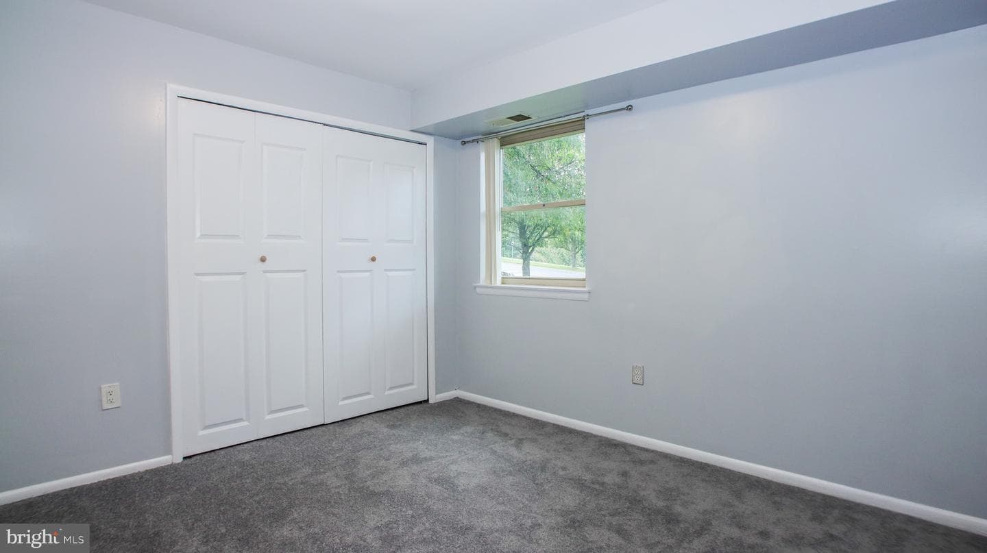 2305 Greenery Lane #t-3-3 photo 17