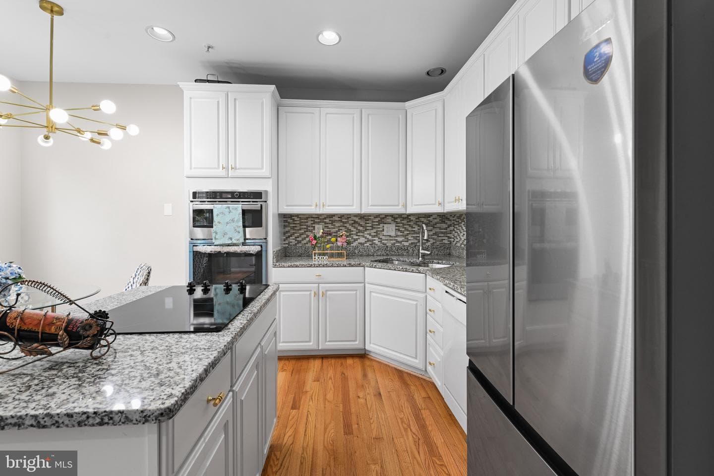 13725 Lambertina Place photo 19