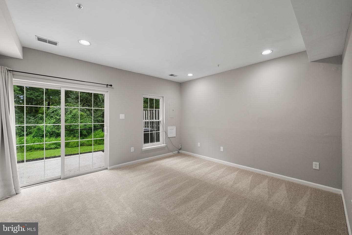 13725 Lambertina Place photo 33