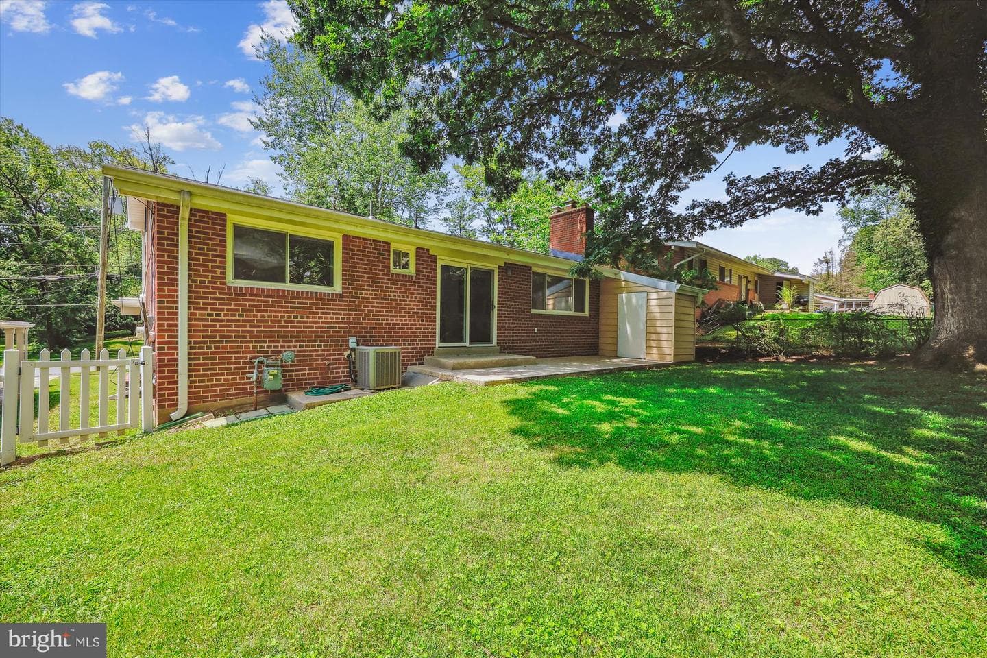 905 Kenbrook Drive photo 43