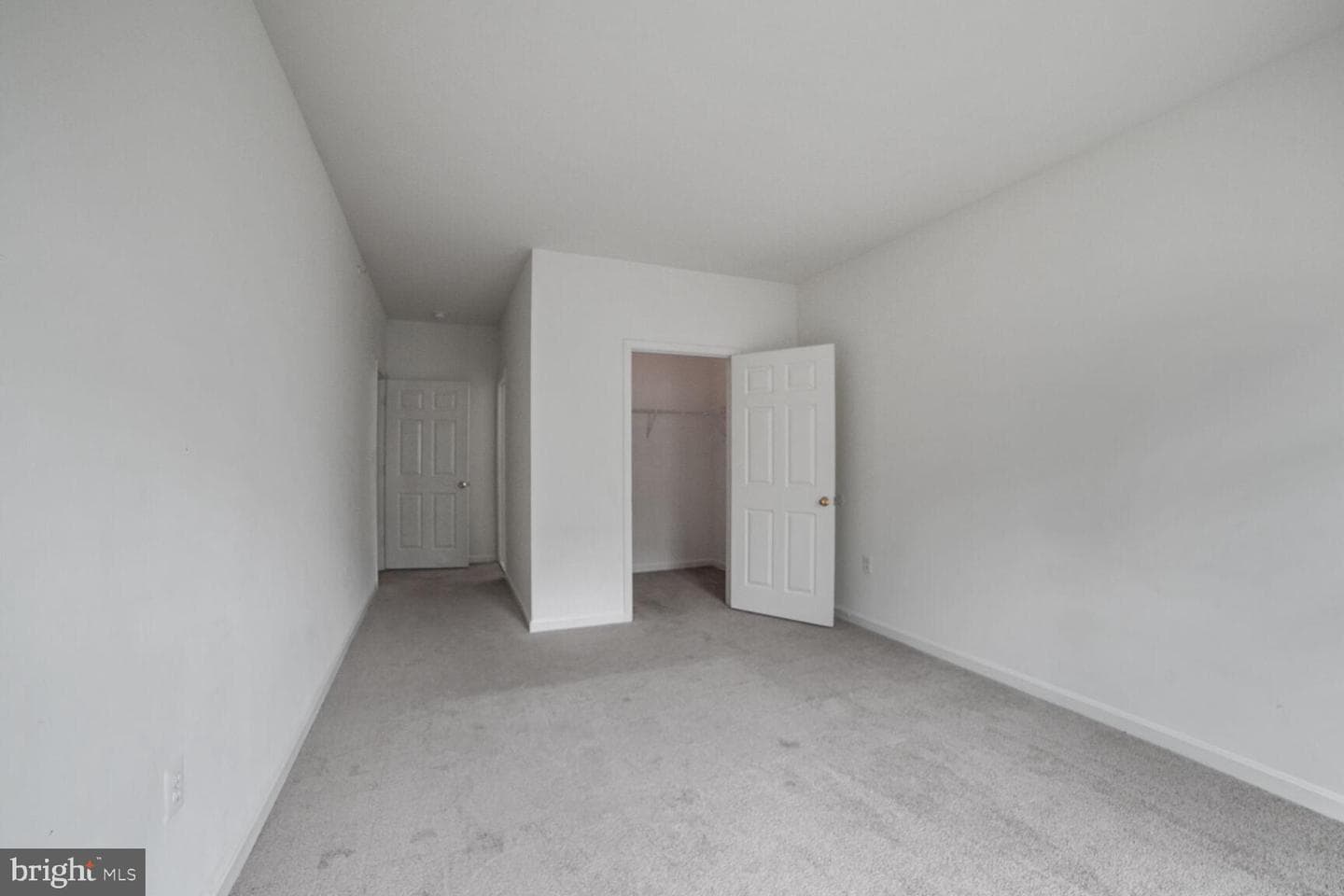 9720 Leatherfern Terrace #302 photo 4