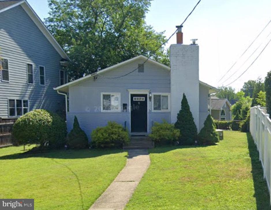 10003 Edward Avenue photo 1