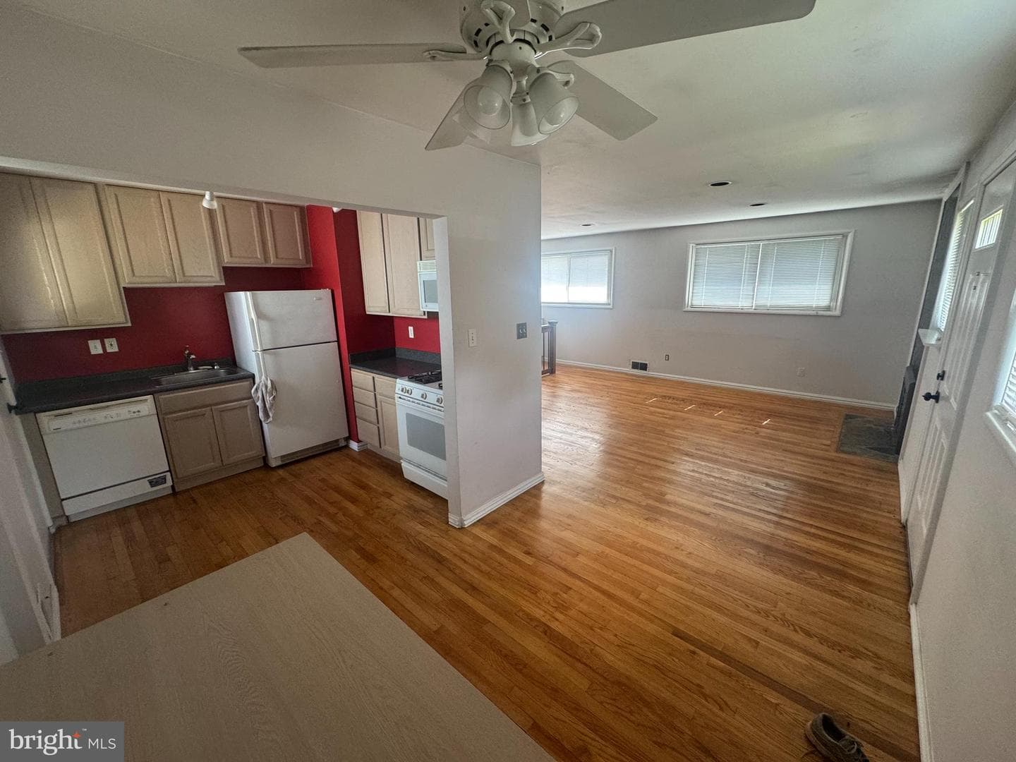 10003 Edward Avenue photo 12